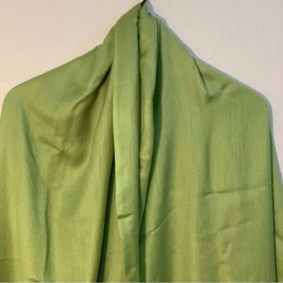 PASHMINA Avocado Green Tassel Scarf shall. - Picture 4 of 13